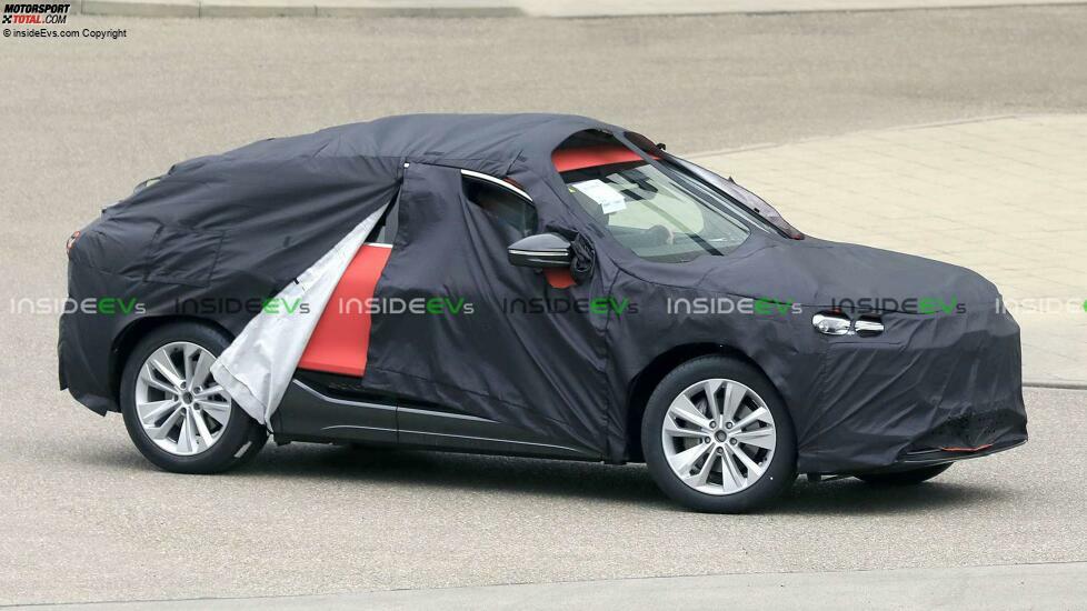 Audi Q6 e-tron Sportback (2023) auf ersten Erlkönigfotos