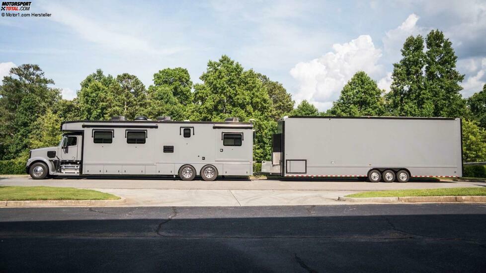 Freightliner Coronado Camper + Haulmark Garagen-Anhänger