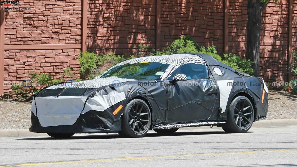 2024 Ford Mustang Mach 1 Seitenansicht Spionagefoto