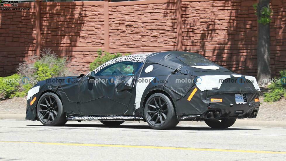 2024 Ford Mustang Mach 1 Seitenansicht Spionagefoto