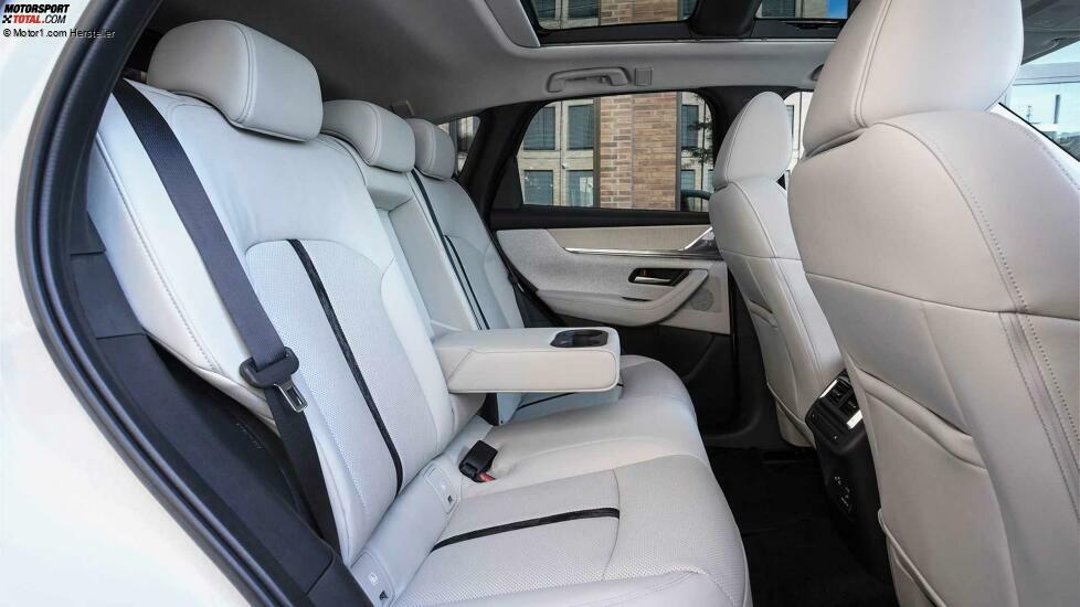Mazda CX-60 e-Skyactiv PHEV, Takumi, Rhodium White (2022)