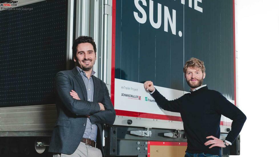 Die Sono-Gründer mit dem Solar-LKW