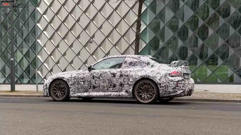 2023 BMW M2 G87 teaser