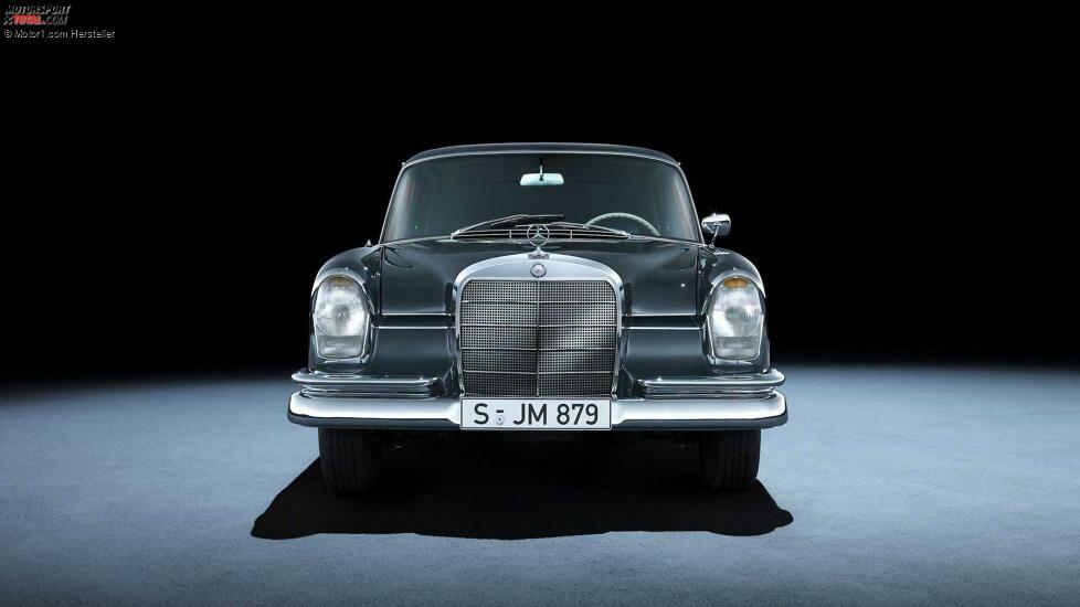 1959/ Mercedes-Benz 220 SE (W111)