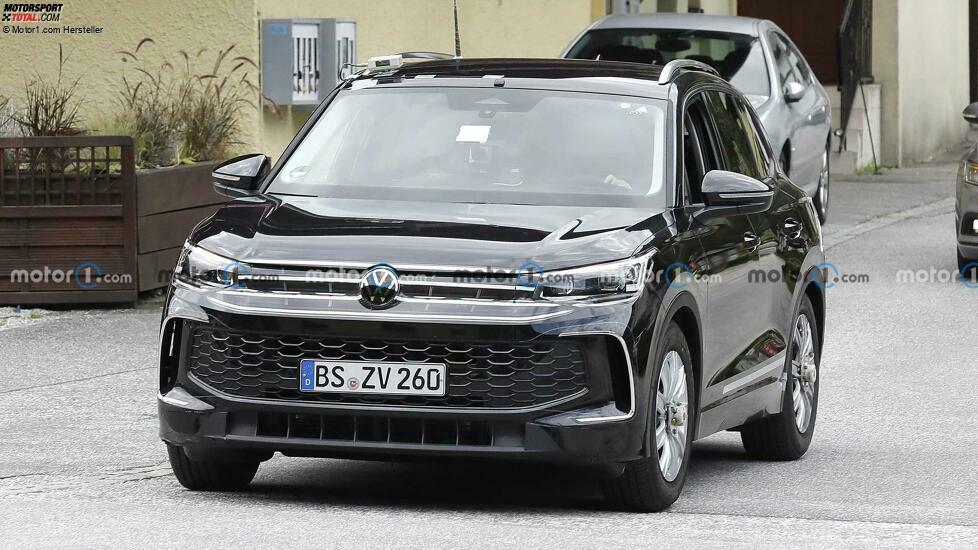 VW Tiguan (2023) mit Serienkarosserie erwischt