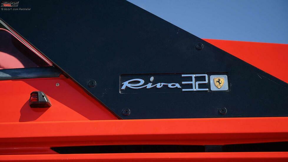 Riva Ferrari 32