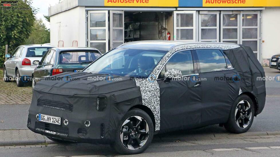 Kia Sorento Facelift (2023) auf ersten Erlkönigbildern