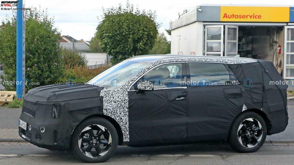 Kia Sorento Facelift (2023) auf ersten Erlkönigbildern