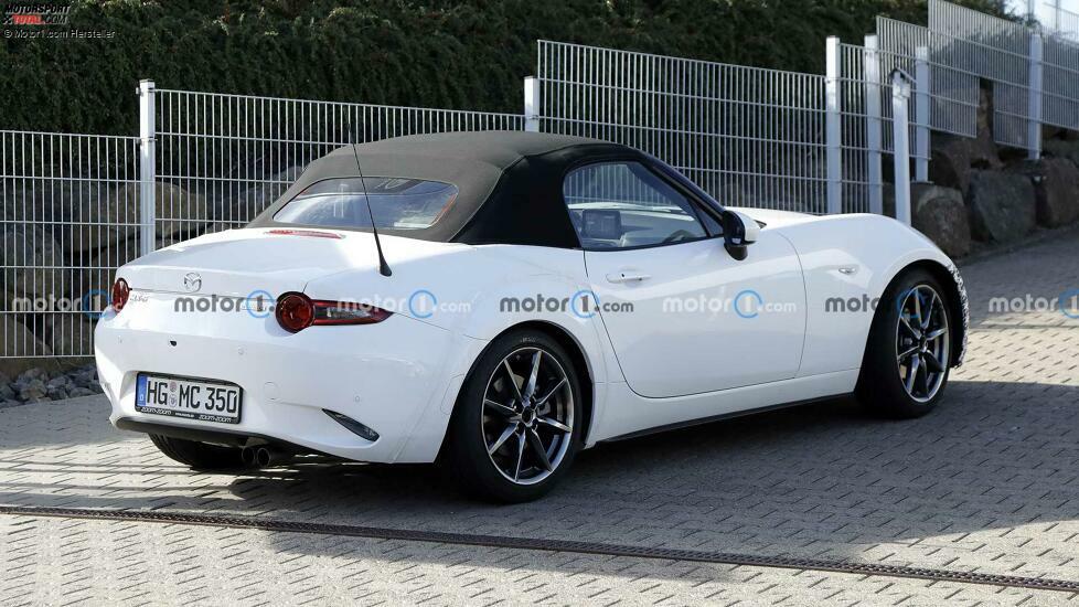 Mazda MX-5 (2024) als Test-Mule erwischt