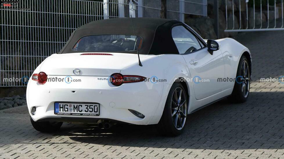 Mazda MX-5 (2024) als Test-Mule erwischt