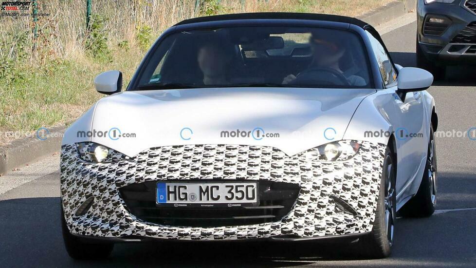 Mazda MX-5 (2024) als Test-Mule erwischt (weitere Bilder)