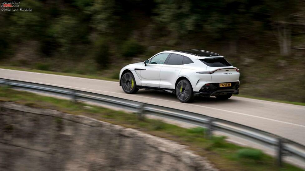 2023 Aston Martin DBX707