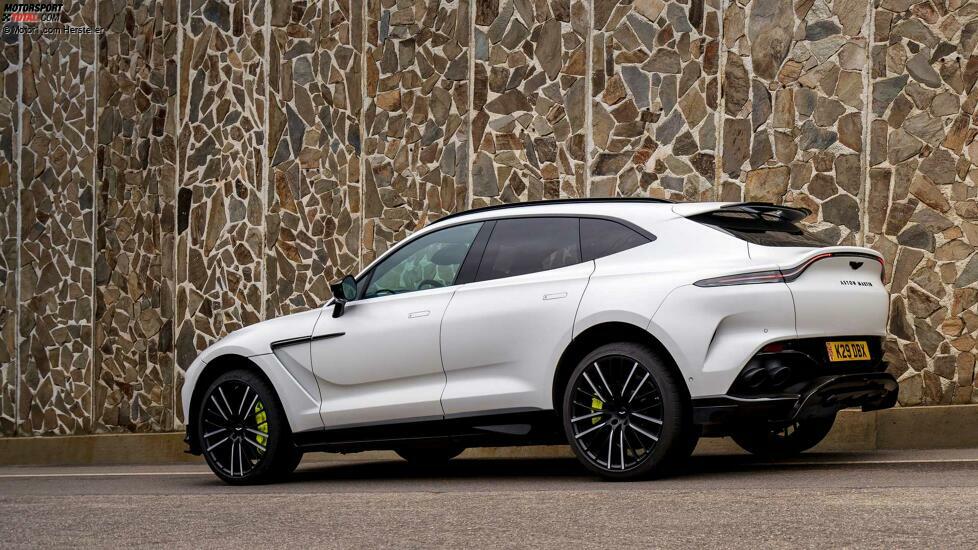 2023 Aston Martin DBX707