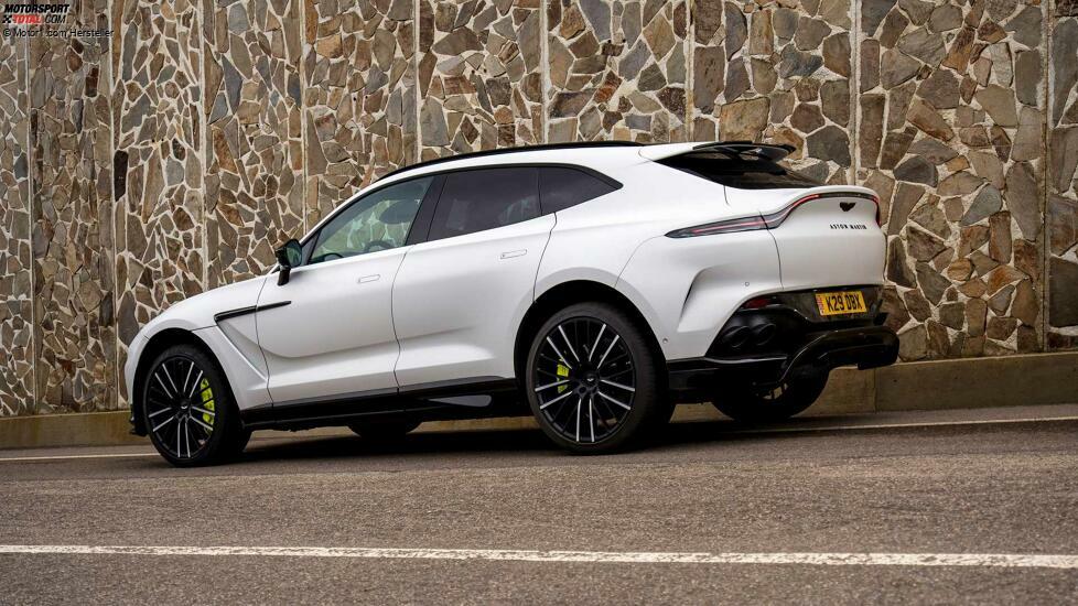 2023 Aston Martin DBX707