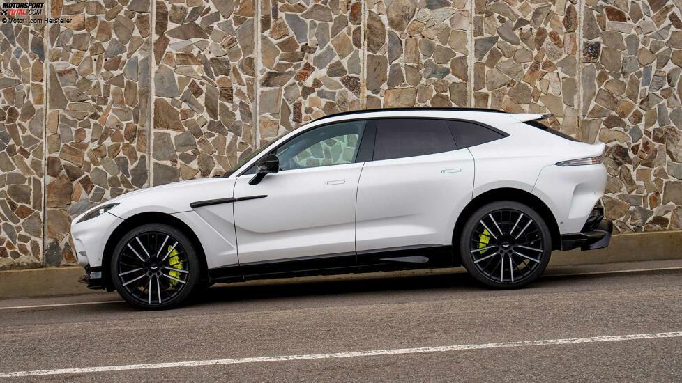 2023 Aston Martin DBX707