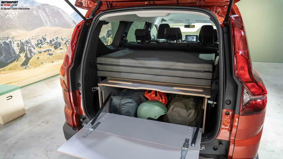 Dacia Jogger mit offiziellem Camping-Kit (2023)