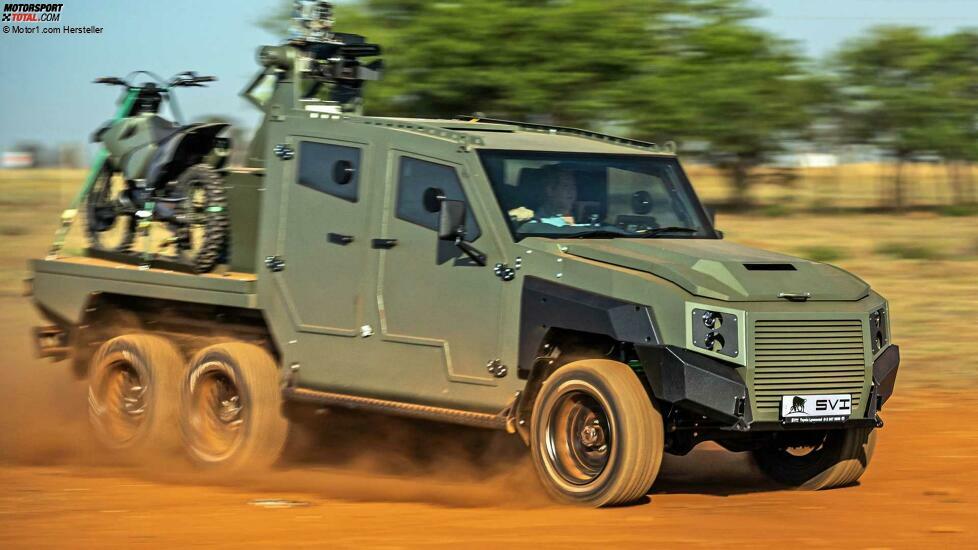 Sechsrädriger gepanzerter Toyota Land Cruiser von SVI Engineering