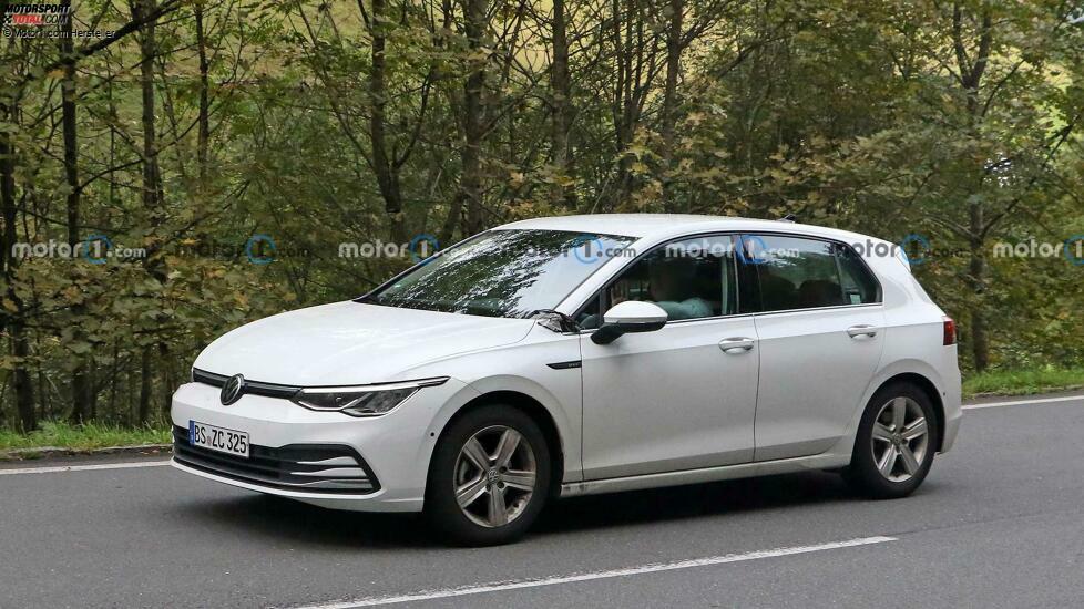 Volkswagen Golf Facelift (2023) Mule mit Innenraum