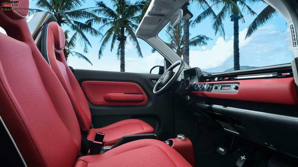 Wuling Hong Guang Mini EV Cabrio Innenausstattung Armaturenbrett und Sitze in Rot