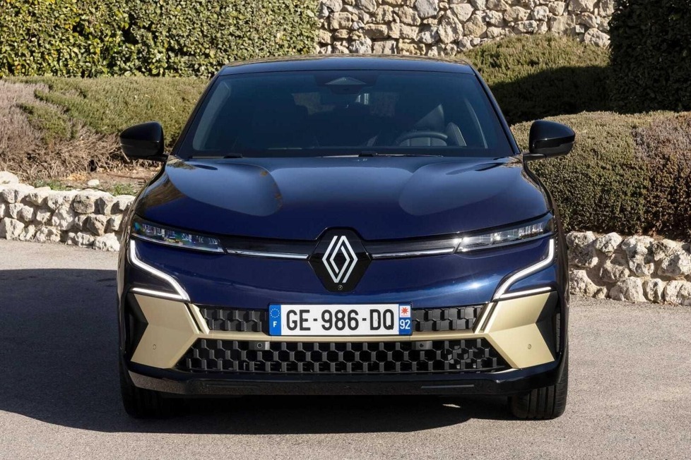 Kann er dennoch gegen VW ID.3 und MG 4 Electric mithalten? Wir vergleichen.