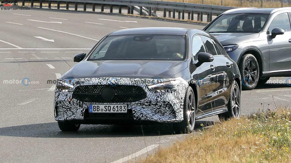 Mercedes-Benz CLA und CLA Shooting Brake als Facelift-Erlkönig erwischt