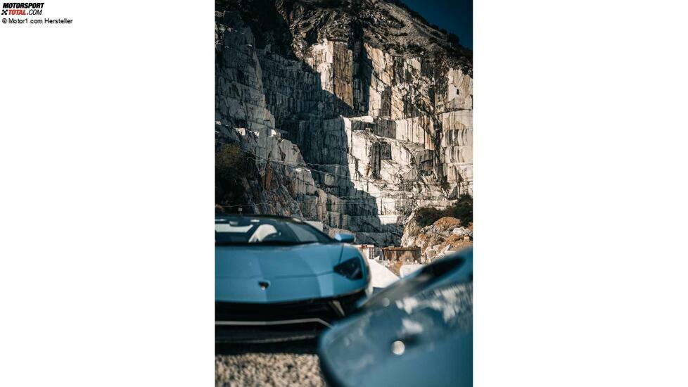 Finaler Lamborghini Aventador und Miura Roadster