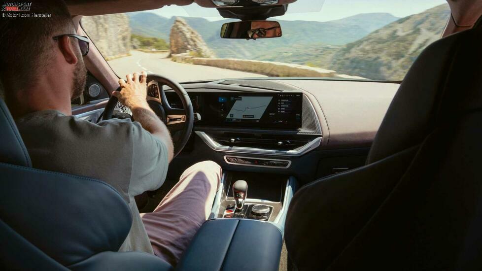 BMW XM (2023)