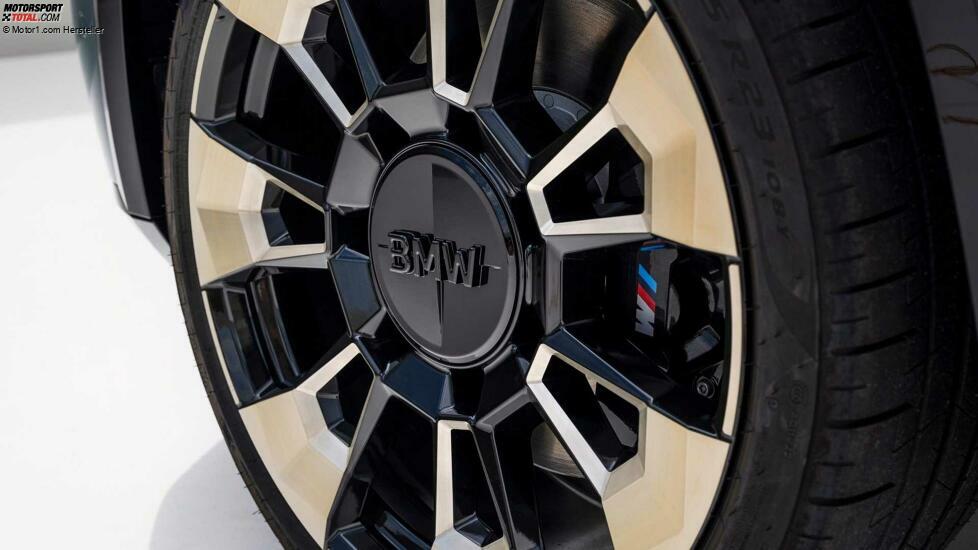 BMW XM (2023)
