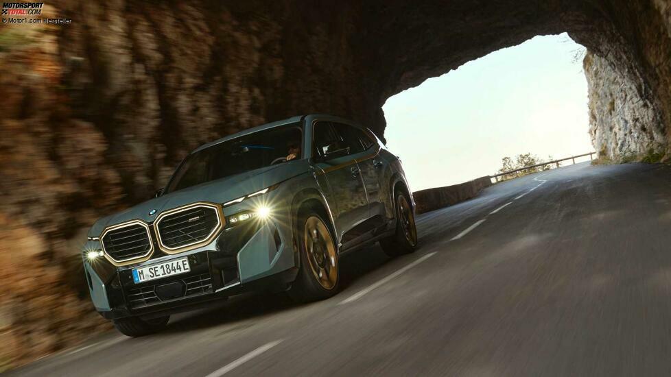 BMW XM (2023)