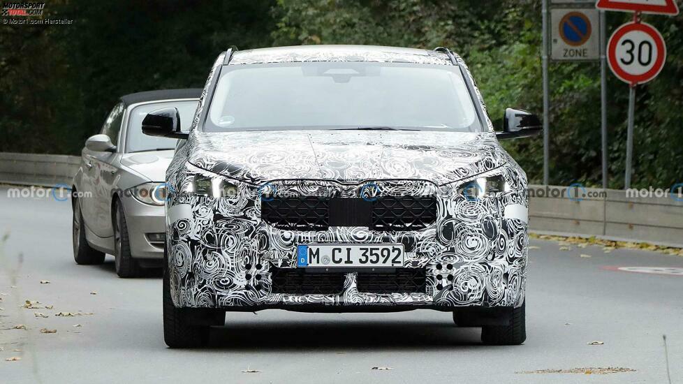 BMW X2 (2024) auf zusätzlichen Erlkönigaufnahmen