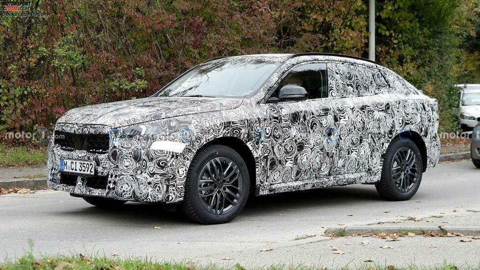 BMW X2 (2024) auf zusätzlichen Erlkönigaufnahmen