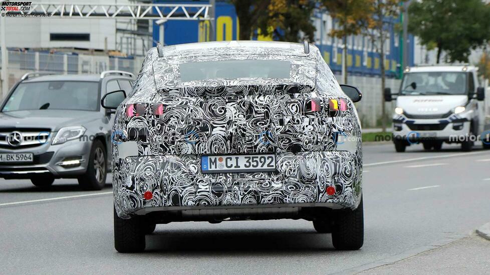 BMW X2 (2024) auf zusätzlichen Erlkönigaufnahmen