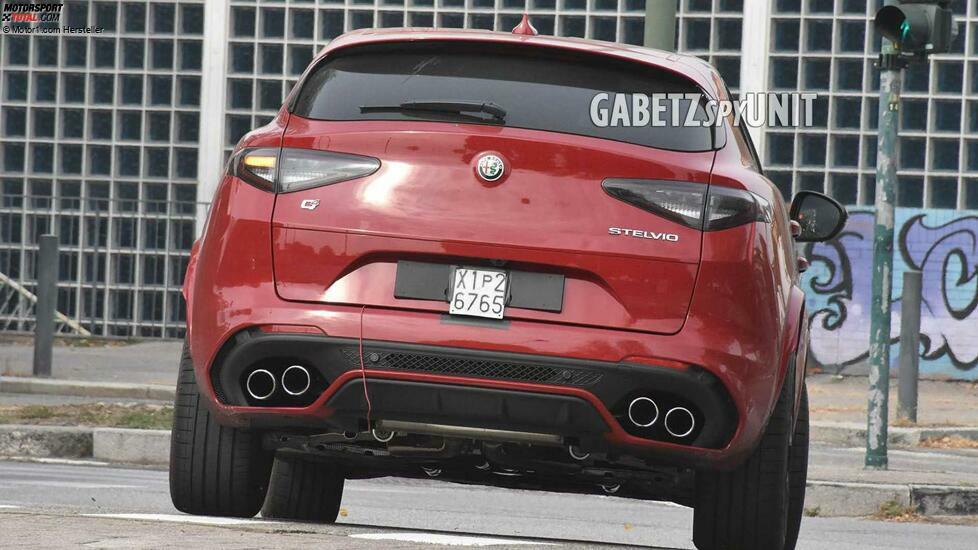 2023 Alfa Romeo Stelvio Quadrifolio Spionagefoto