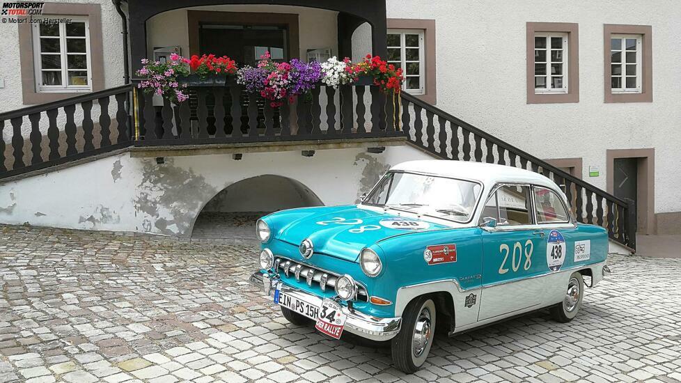 Rasant ist der Ford Taunus 15M de Luxe vielleicht nicht, dafür eine perfekte Zeitmaschine