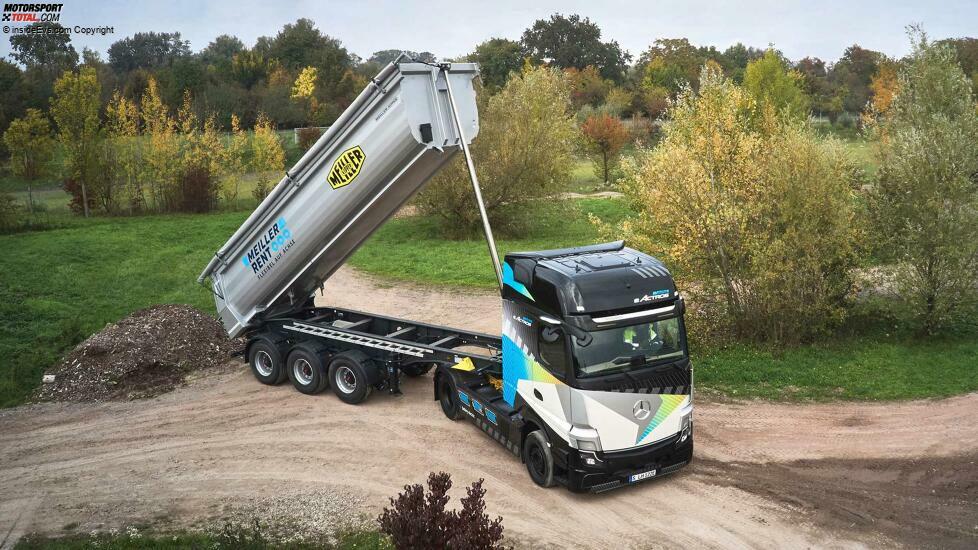 Mercedes eActros LongHaul mit Kipp-Auflieger