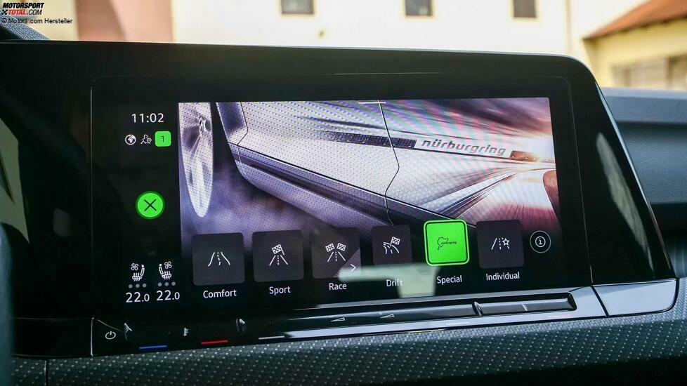 VW Golf R Variant (2021) im Test