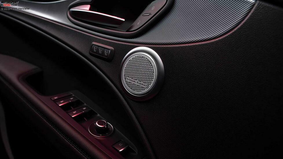 Alfa Romeo Stelvio (2023)