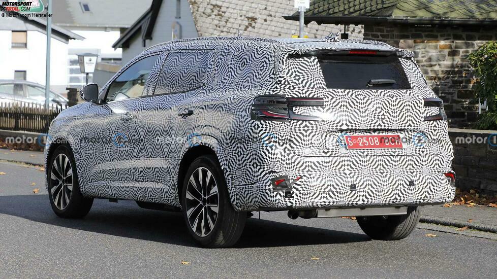 Renault Grand Austral (2023) als Erlkönig erwischt