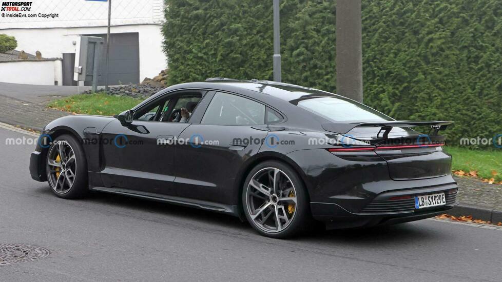 Porsche Taycan Turbo GT als Erlknönig