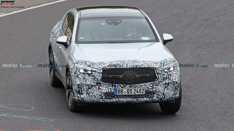 Mercedes-Benz GLC Coupé (2023) auf neuen Erlkönigbildern