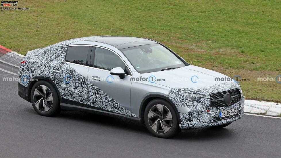 Mercedes-Benz GLC Coupé (2023) auf neuen Erlkönigbildern