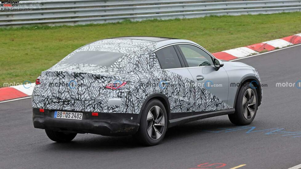 Mercedes-Benz GLC Coupé (2023) auf neuen Erlkönigbildern