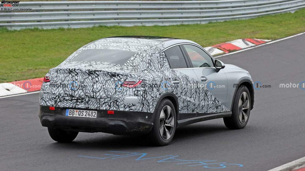 Mercedes-Benz GLC Coupé (2023) auf neuen Erlkönigbildern