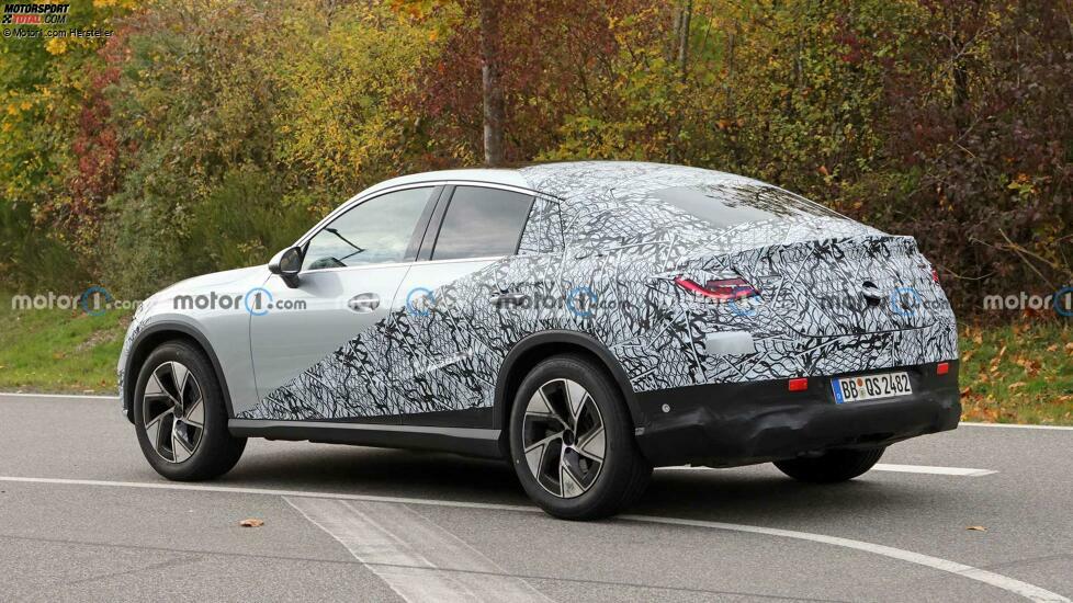 Mercedes-Benz GLC Coupé (2023) auf neuen Erlkönigbildern
