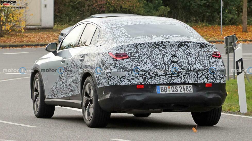 Mercedes-Benz GLC Coupé (2023) auf neuen Erlkönigbildern