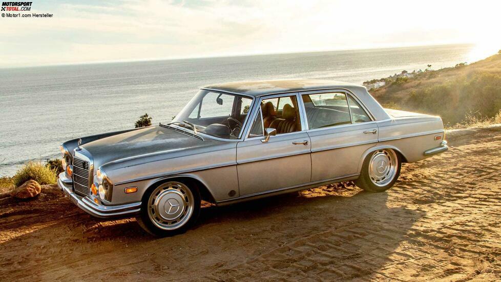 Icon Derelict 1971 Mercedes-Benz 300 SEL (SEMA 2022)