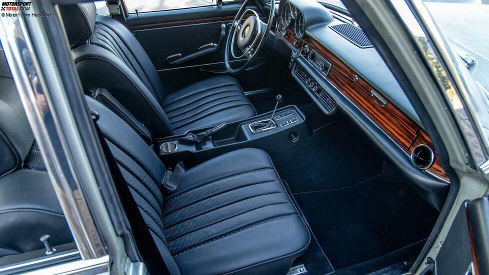 Icon Derelict 1971 Mercedes-Benz 300 SEL (SEMA 2022)