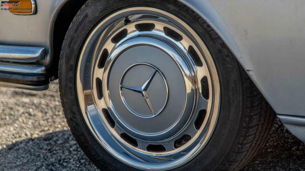 Icon Derelict 1971 Mercedes-Benz 300 SEL (SEMA 2022)