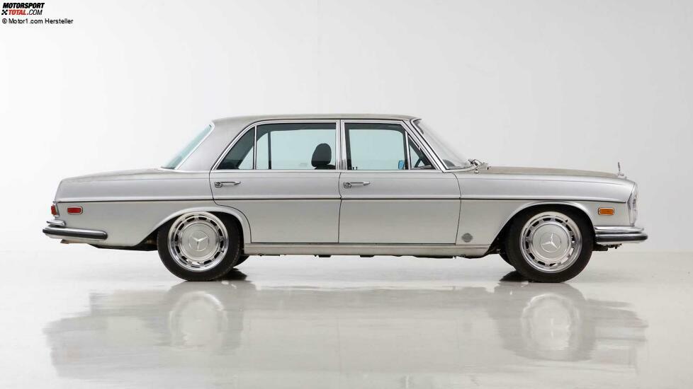 Icon Derelict 1971 Mercedes-Benz 300 SEL (SEMA 2022)