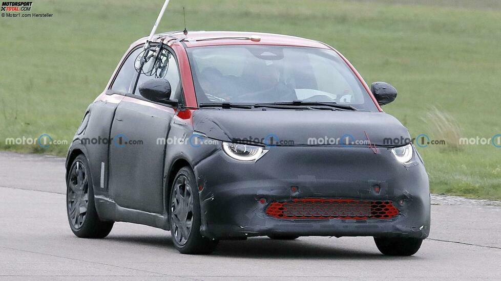 2023 Abarth 500 EV Spionagefoto